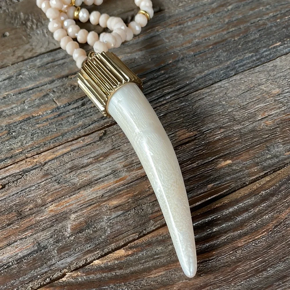 India Hicks Free Spirit horned tassel necklace EUC - Picture 5 of 7